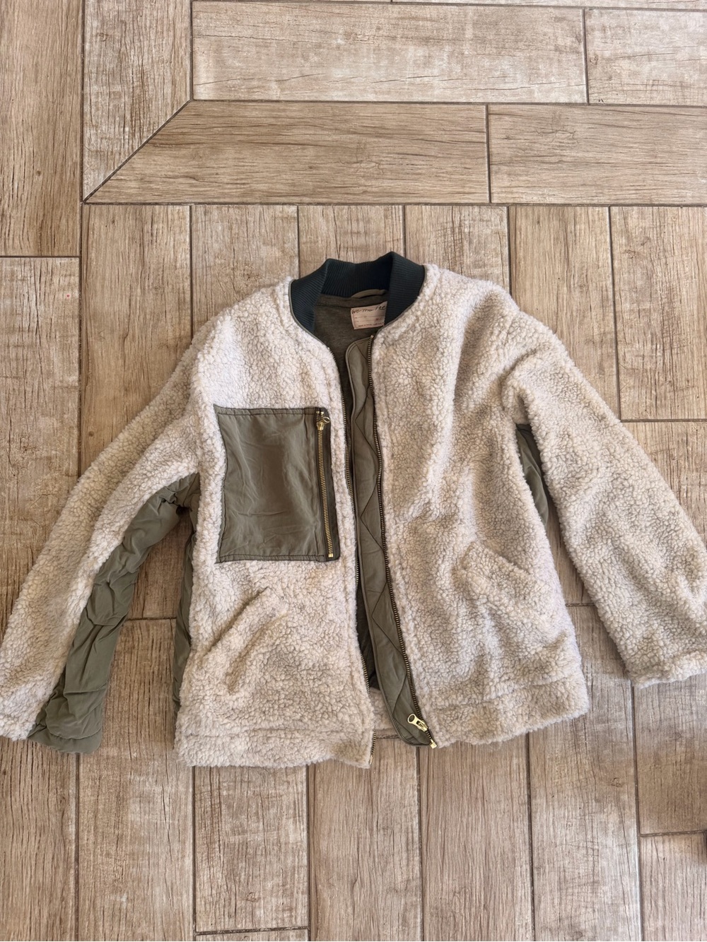 Women’s Free People Cream Sherpa Jacket with Olive Accents
